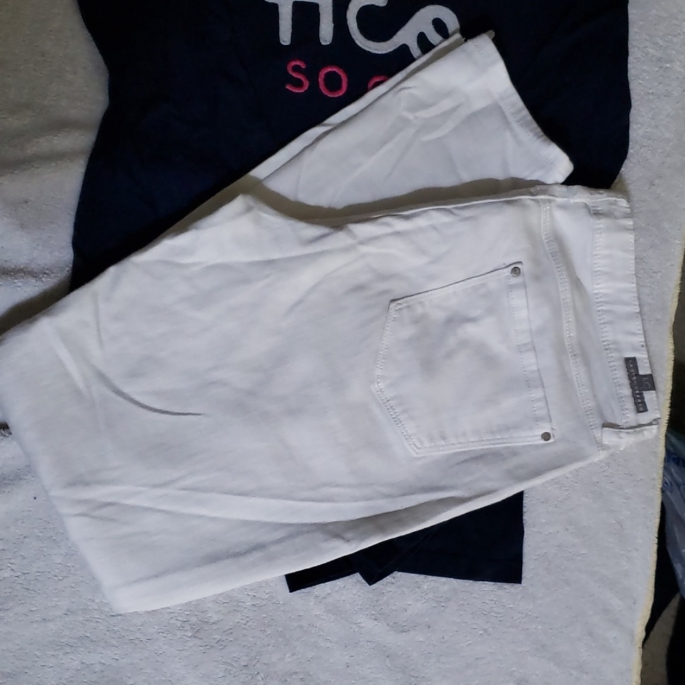 White skinny jeans